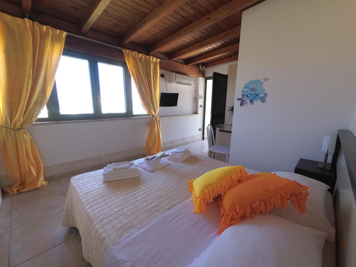 Hotel Alba Chiara Sant'Andrea Salento Exterior foto